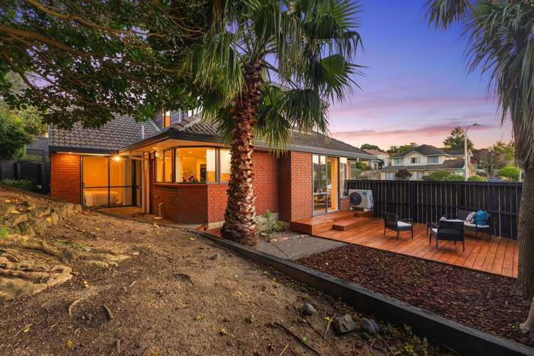 1/40 Jane Eyre Drive Somerville_41