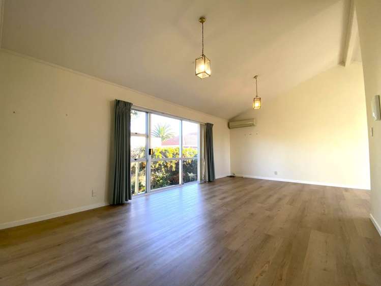 2/77 Nile Road Milford_2