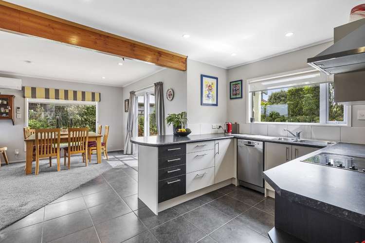 79 Beacon Hill Road Strathmore Park_7