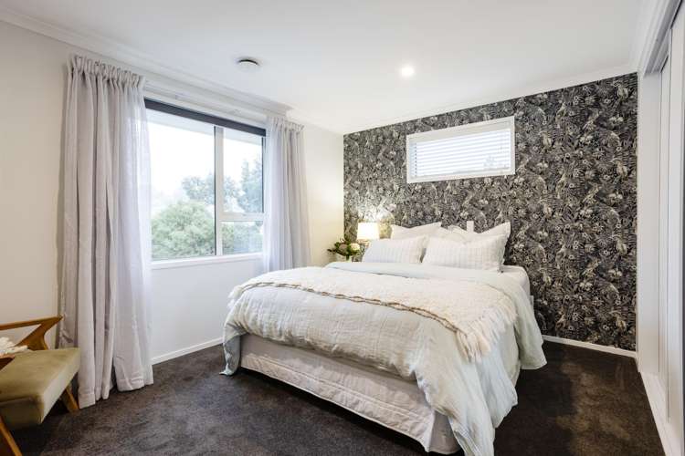 44 and 58 Hilton Road Highcliff_16
