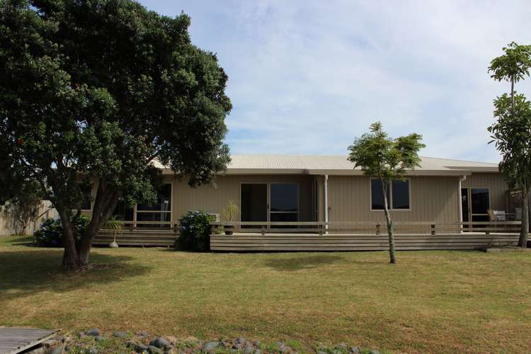 158 The Fairway Matarangi_18