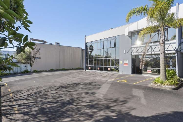 3/33 William Pickering Drive Albany_2