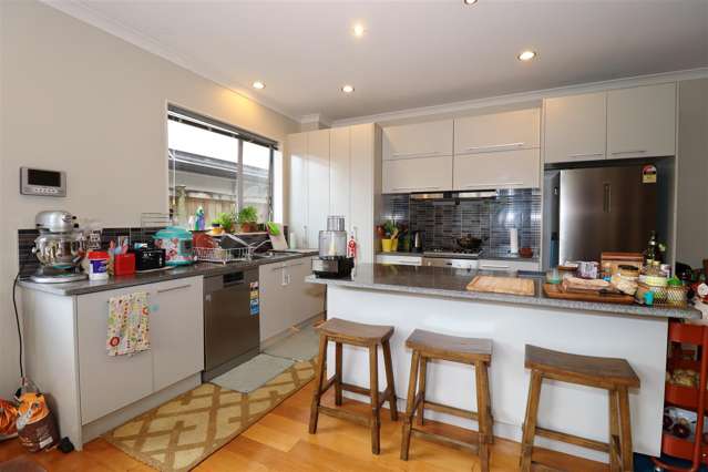 4 Beatrice Place Flat Bush_3