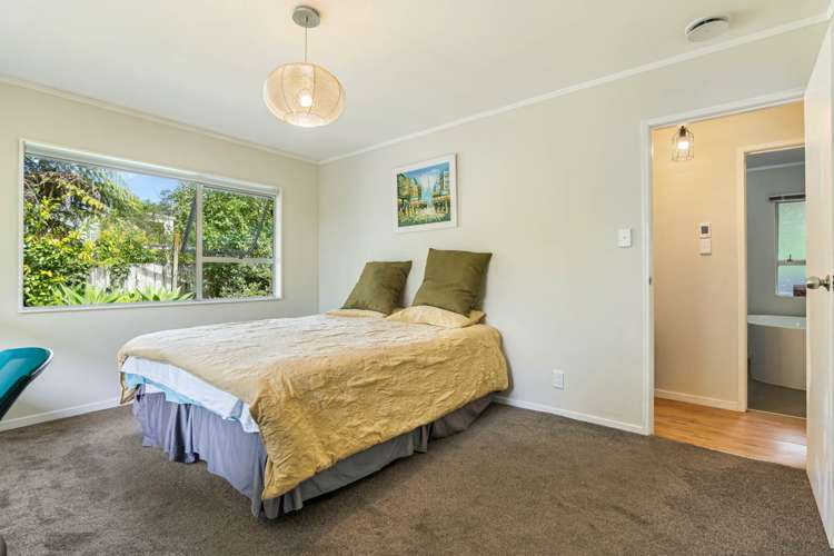 1/64 Stredwick Drive Torbay_10