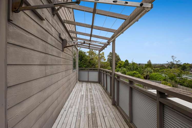 21B Brian Crescent Stanmore Bay_12