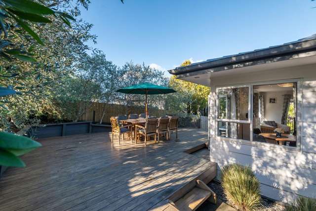 1/6 Phillipa Place Browns Bay_2