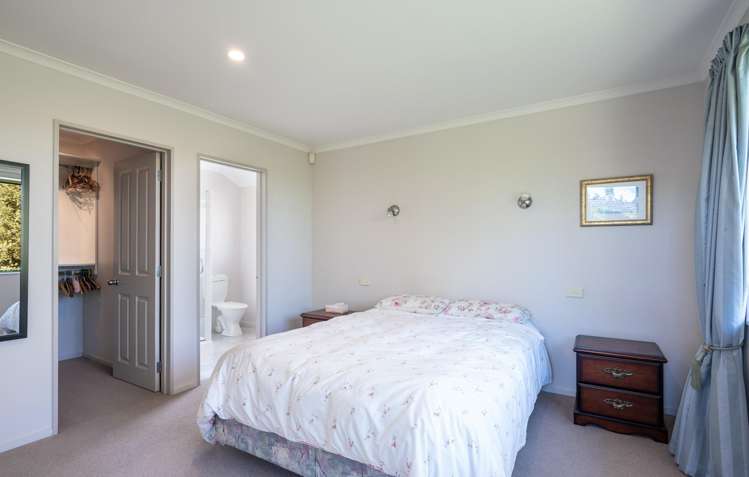 9 Essex Terrace Stoke_13