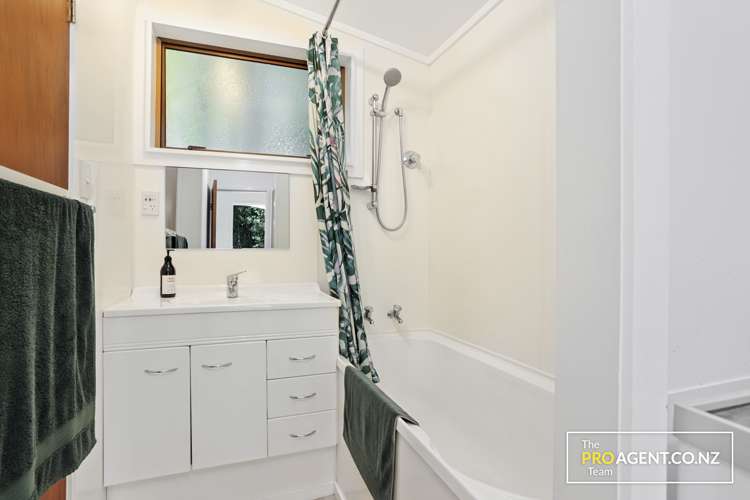 120 Laingholm Drive Laingholm_15