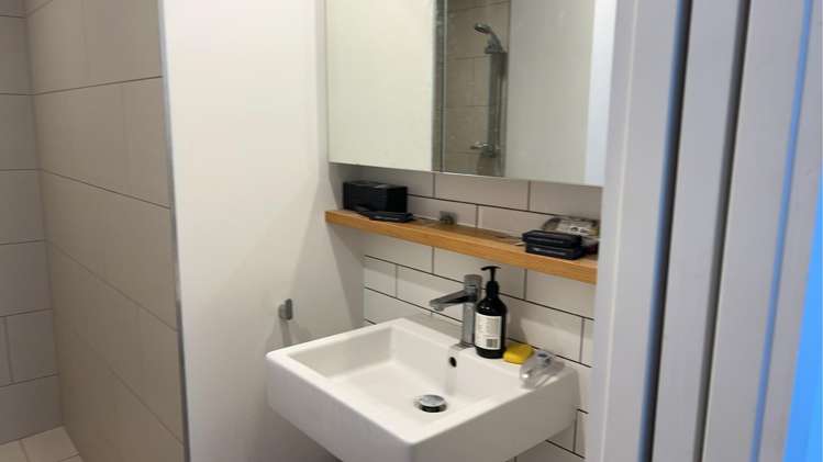 305/30A Enfield Street 1728_6