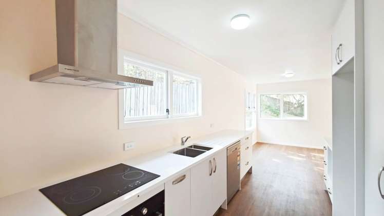 60 Langana Avenue Browns Bay_4