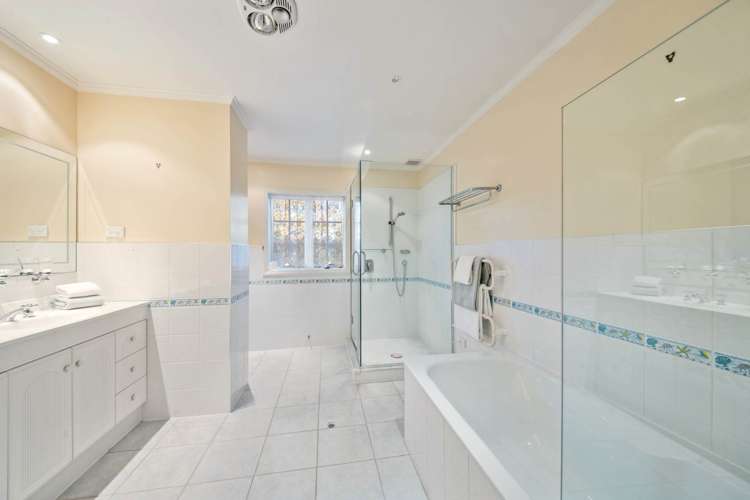 52 Porterfield Road Whitford_31