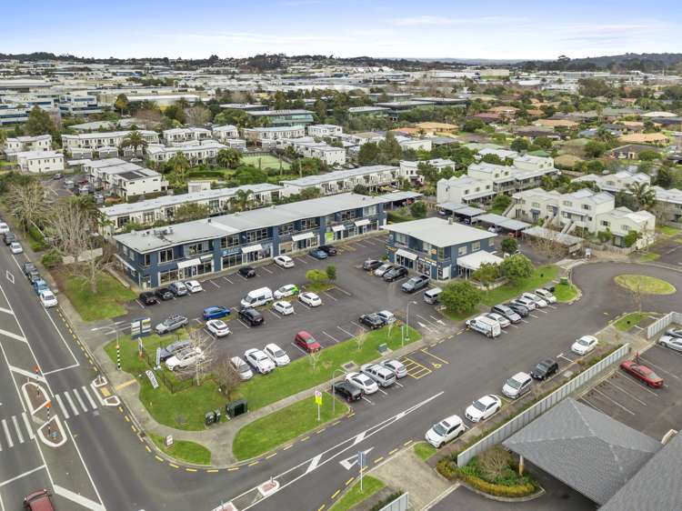 H/86 Bush Road Albany_13