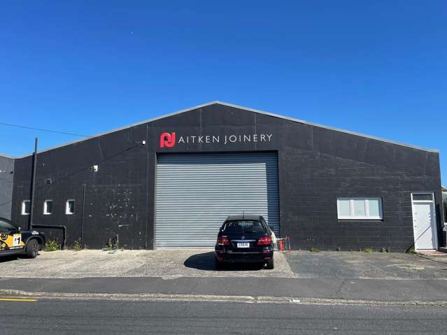 Large Industrial Warehousing