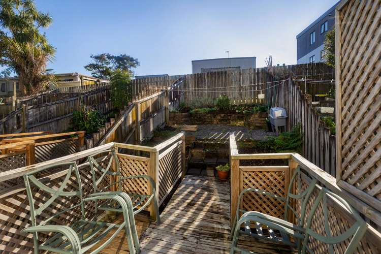 33/22a Willcott Street Mount Albert_14