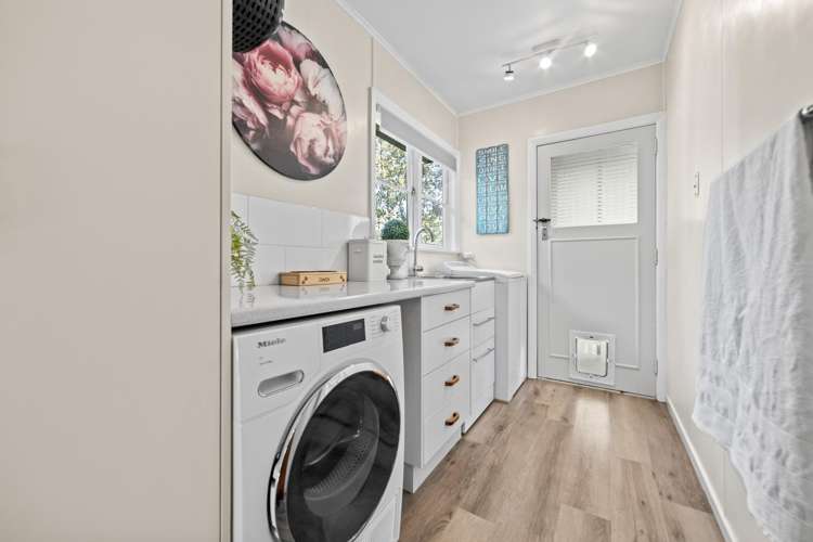 55 Roots Street East Feilding_13