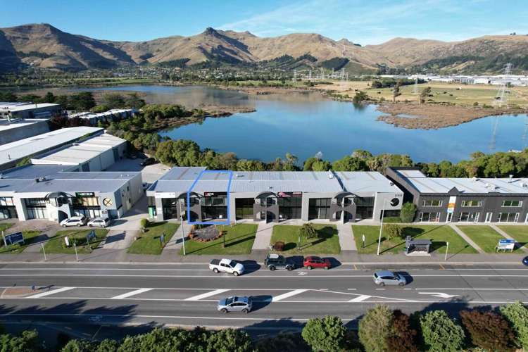 2/1008 Ferry Road Ferrymead_1