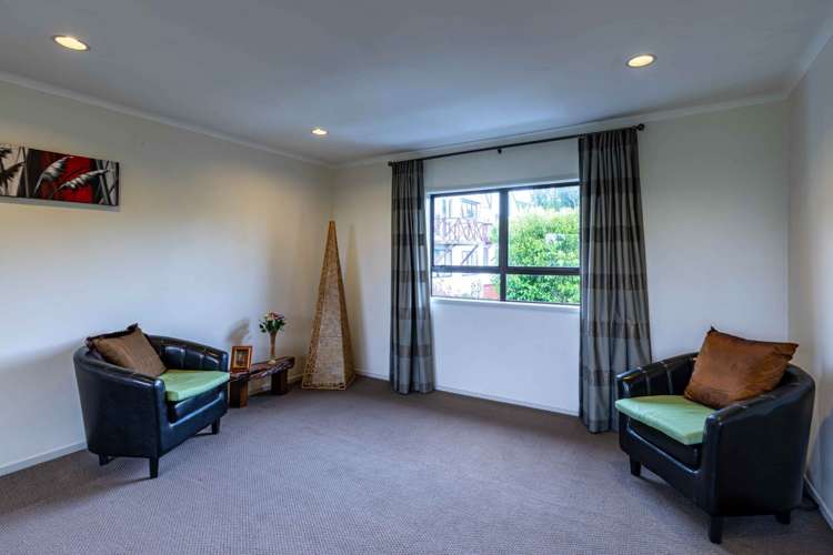 2/17 Waimarie Street Saint Heliers_3