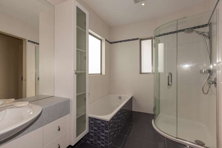 1 The Palms Raumati Beach_11