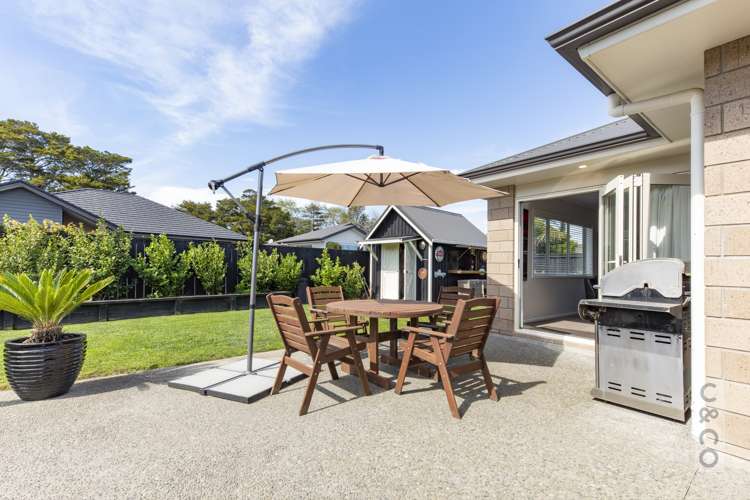 8 Larmer Drive Kumeu_15