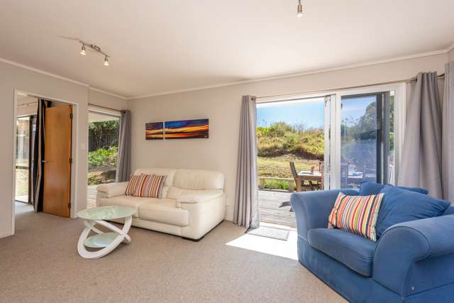 91 Field Way Waikanae Beach_3