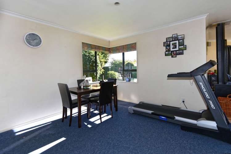 11 Devon Crescent Darfield_8