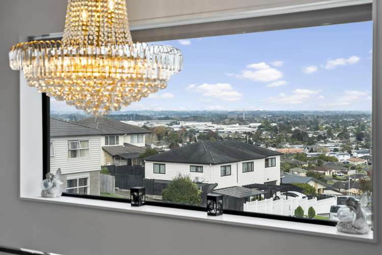137 Keri Vista Rise Papakura_21