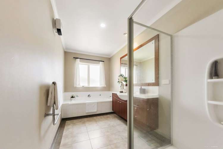 3 Bridgefield Crescent Flat Bush_11