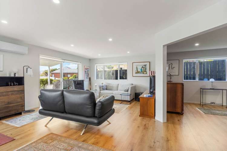 513a West Coast Road Glen Eden_11