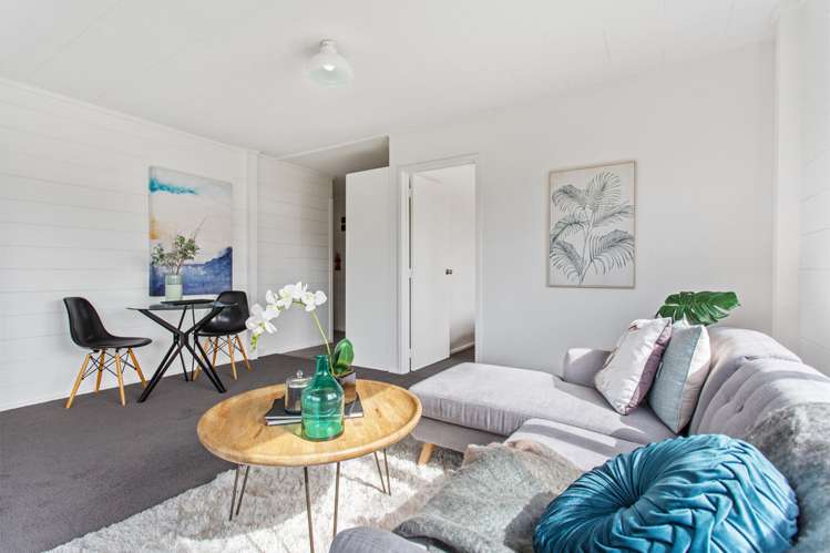 2/2 Harlston Road Mount Albert_2