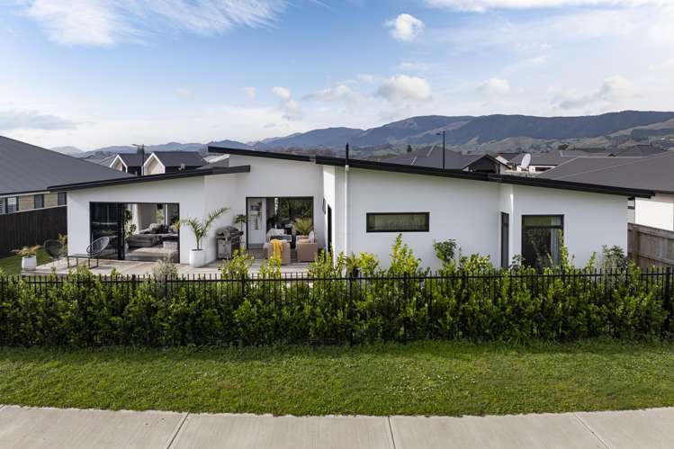 16 Hanworth Road Richmond_2