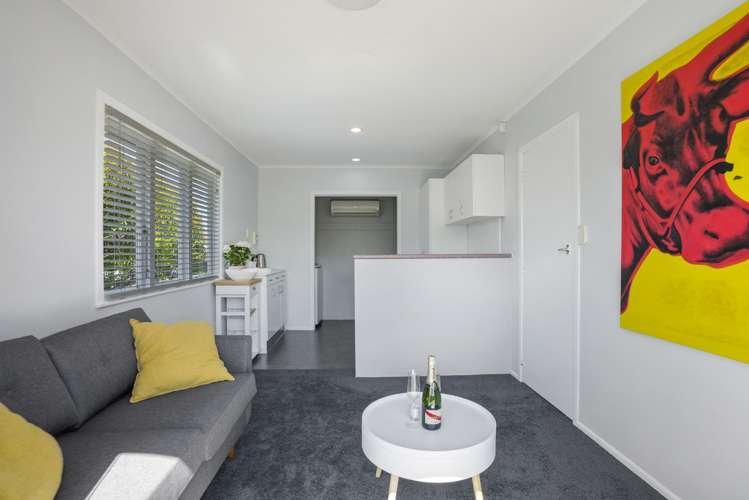 1/51 Lancaster Road Beach Haven_10