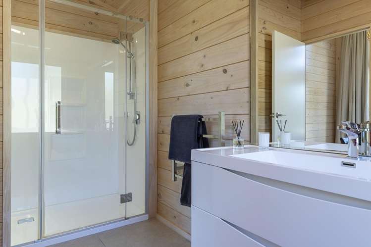 2 Paulines Way Wharewaka_26