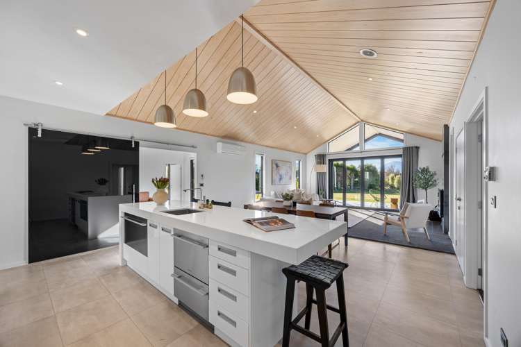 6 Hidden Hills Drive_3