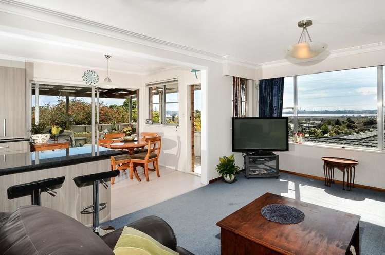 1 Wakeling Avenue Te Atatu South_9