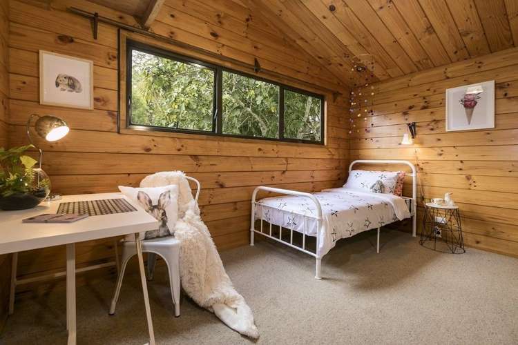 454 West Coast Road Glen Eden_11