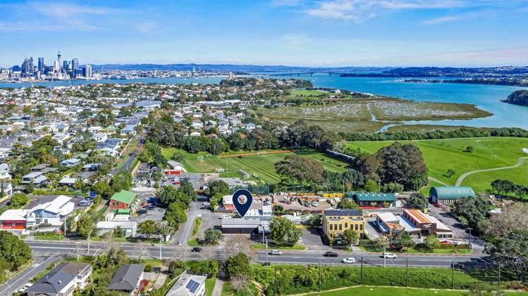 25 Lake Road Devonport_8