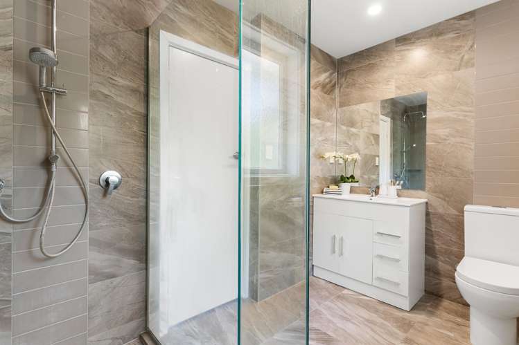 1/19 Carlisle Road Browns Bay_11