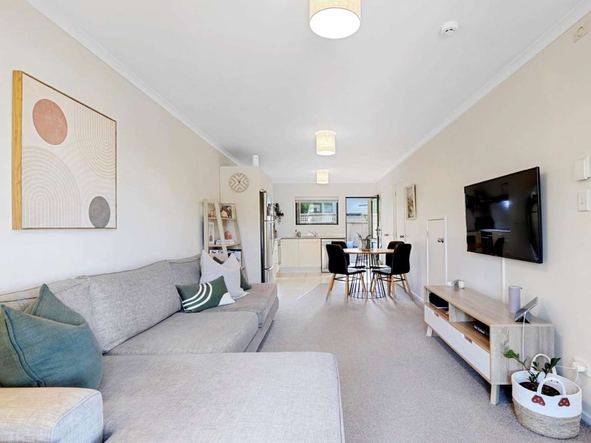 4/94 Glengarry Road Glen Eden_0