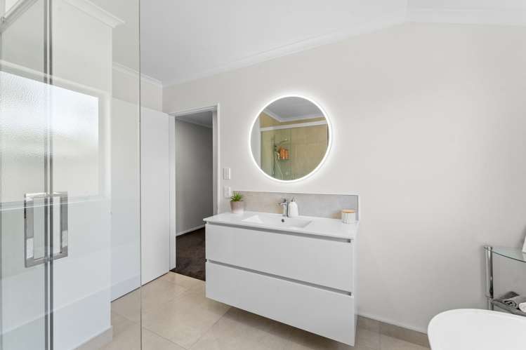 18 Arabian Drive Papamoa_12