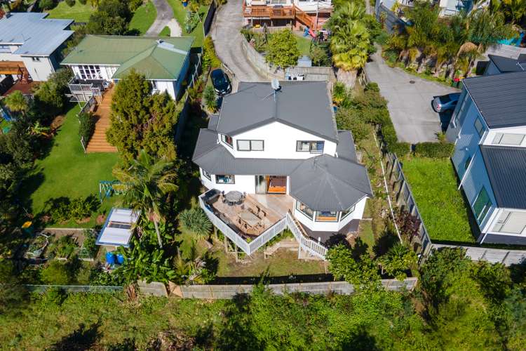 12a Roland Hill Glen Eden_19