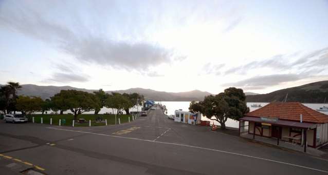 79f Beach Road Akaroa_1