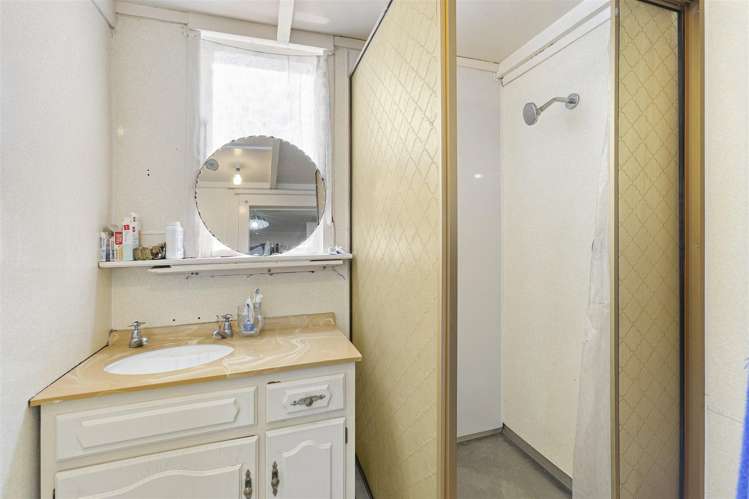 66a and b Peel Street Westport_5