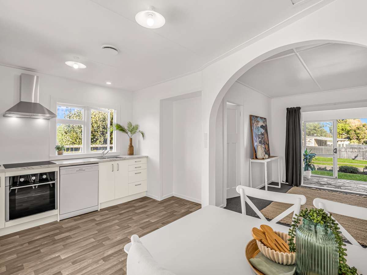 15 Taupata Street_4