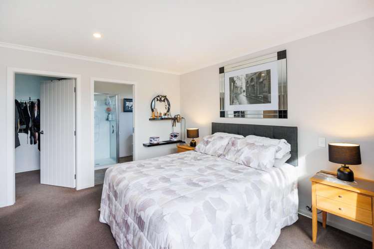 12 Lorenzo Place Kelvin Grove_16