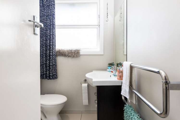 1/23 Burden Street Redwoodtown_6