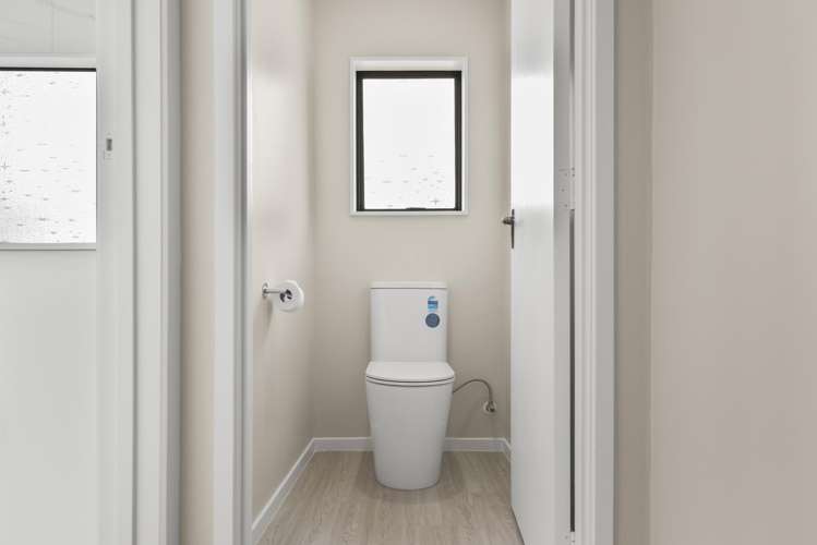 47 Amorino Drive Red Beach_23