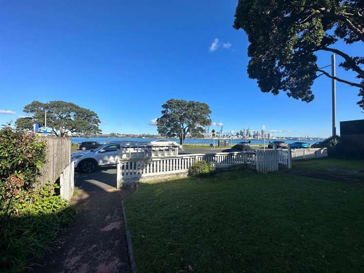 4 15 Queens Parade Devonport_9