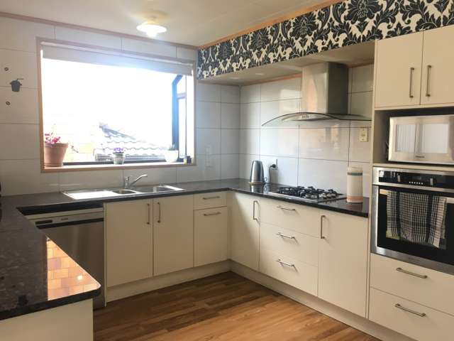 327 Pakuranga Road Pakuranga Heights_4