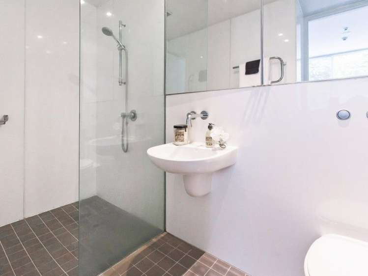 305/22 Fisher-Point Drive Auckland Central_6