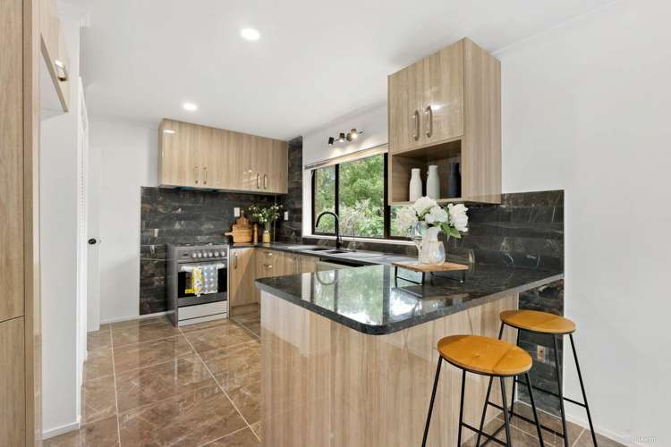 5 Aspiring Avenue Clover Park_9